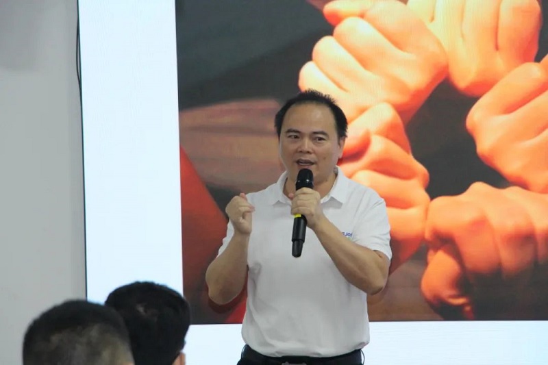 龙健商学院《第二十三期团队精神与卓越团队建设训练营》圆满落幕！凝聚团队力量，共筑发展基石。 (8).jpg